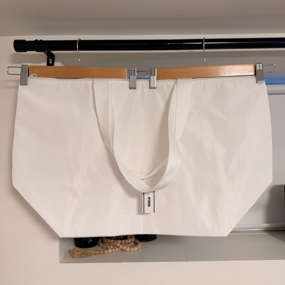 PINK Victoria's Secret White Canvas Tote Bag NEW - Picture 4 of 6
